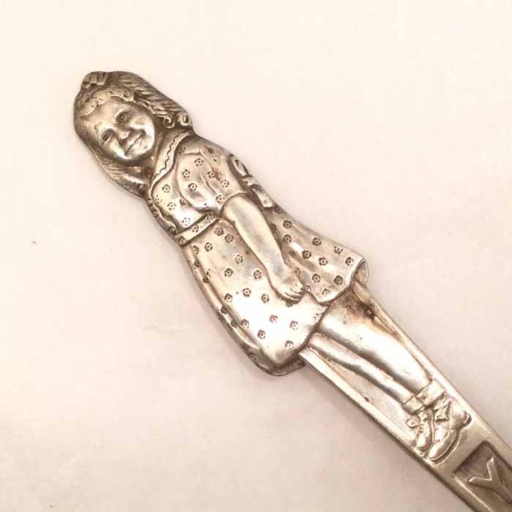 Yvonne Name Child’s Spoon - Vintage - Picture 2 of 4